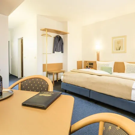 莫妮卡酒店 Büttelborn