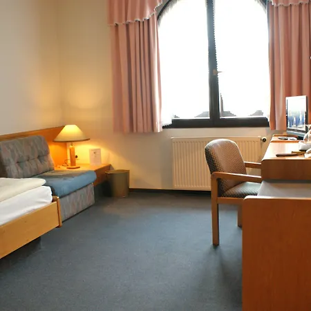 莫妮卡酒店 酒店 4*