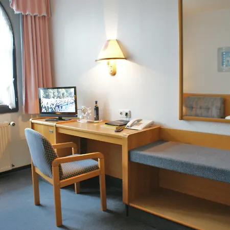 莫妮卡酒店 Büttelborn