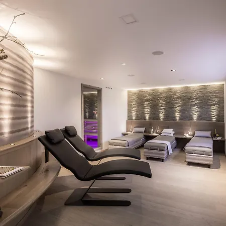 莫妮卡酒店 酒店